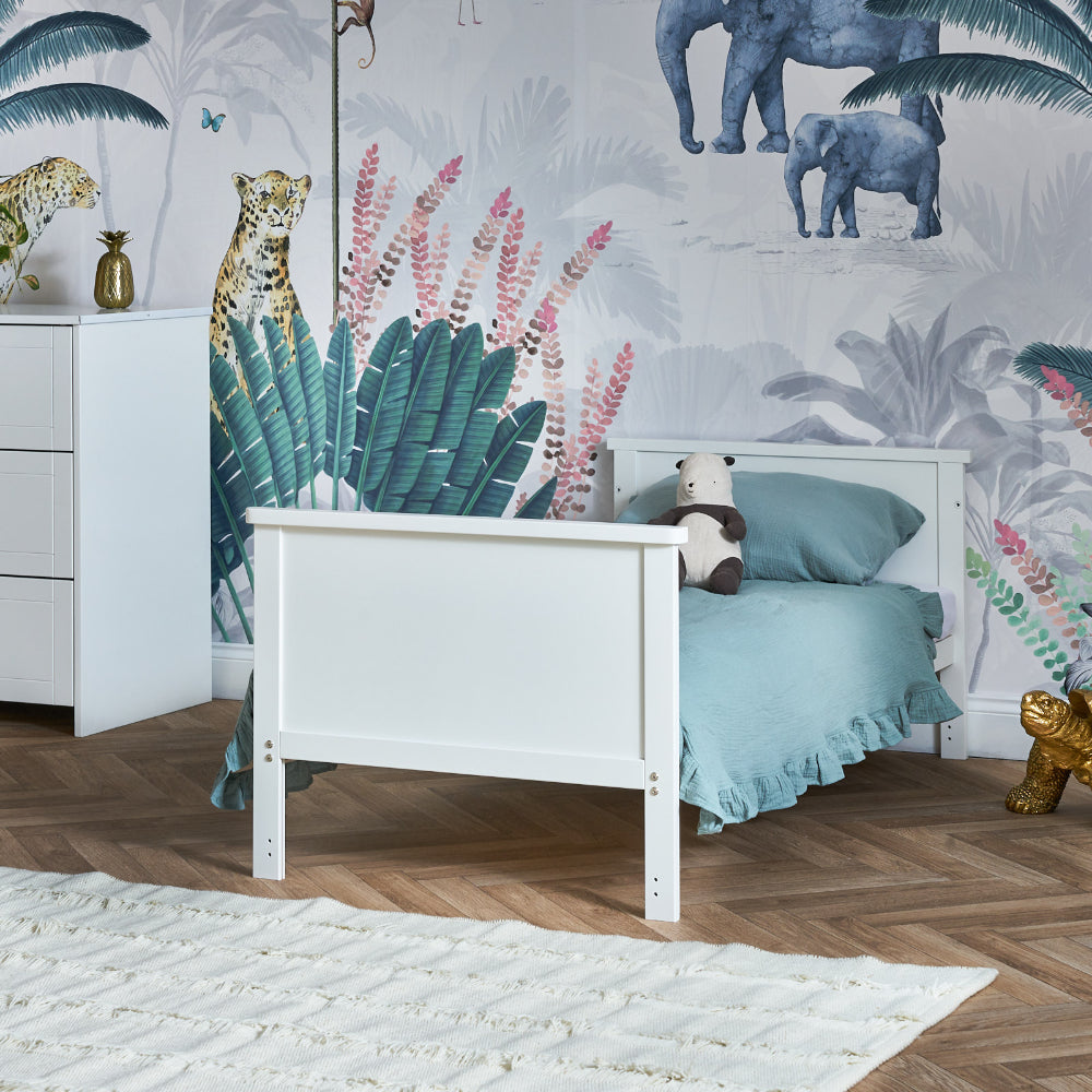 Evie 2 Piece Nursery Set - White
