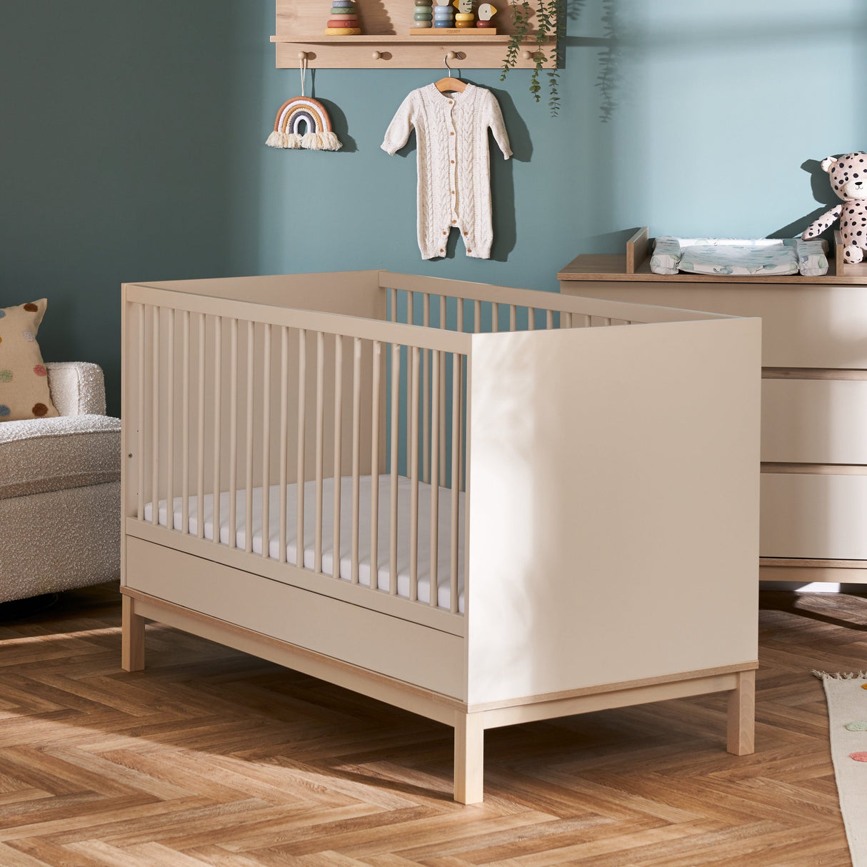 Astrid 2 Piece Nursery Room Set - Satin