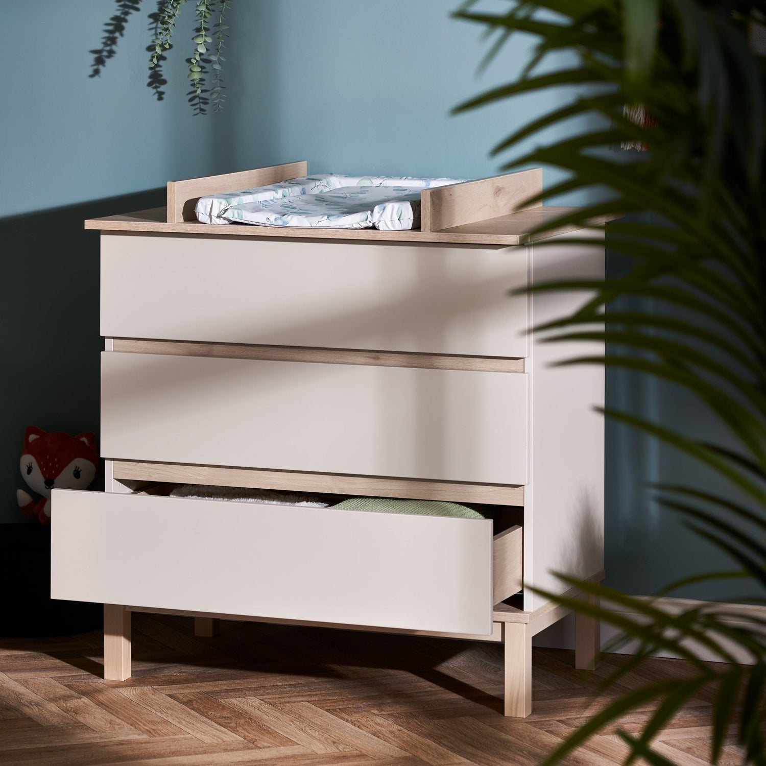 Astrid 2 Piece Nursery Room Set - Satin