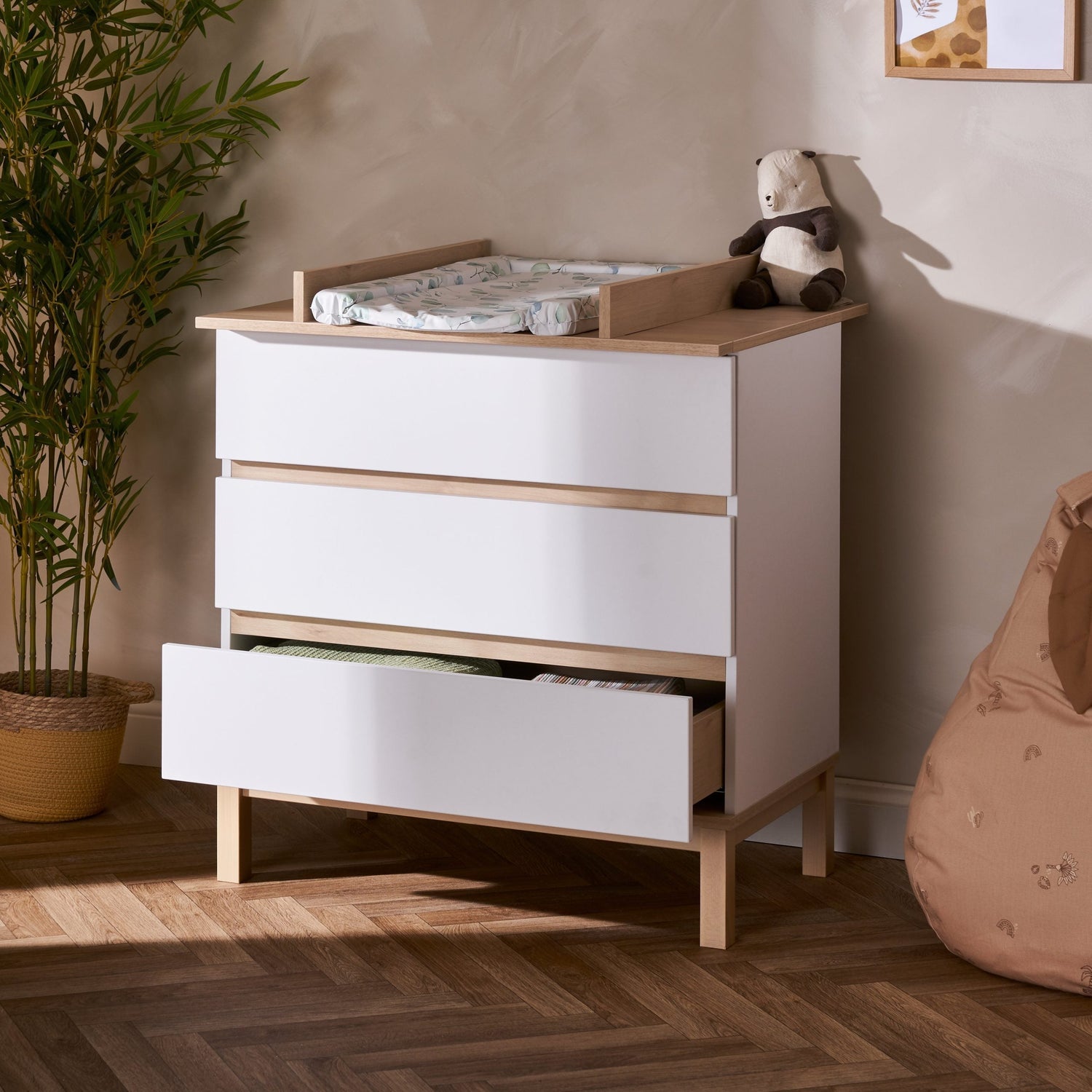 Astrid 2 Piece Nursery Room Set - White