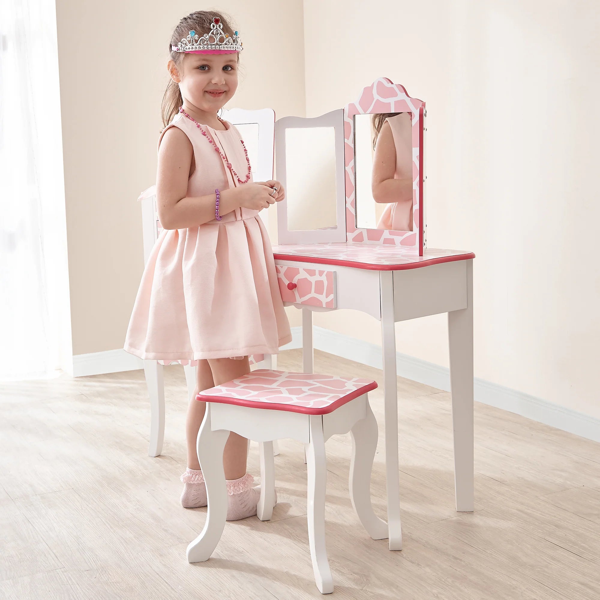 Gisele Vanity Set - Polka Dot - White & Pink Giraffe Print