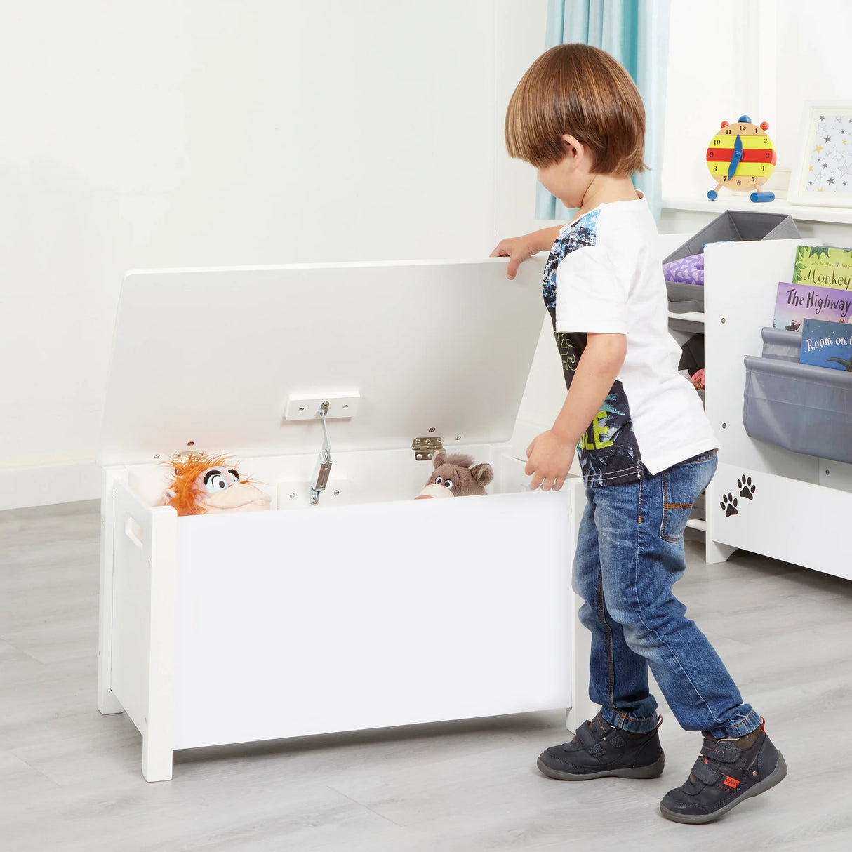 White Toy Box