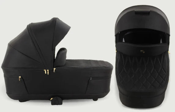 <h2>Cosy Carrycot</h2>