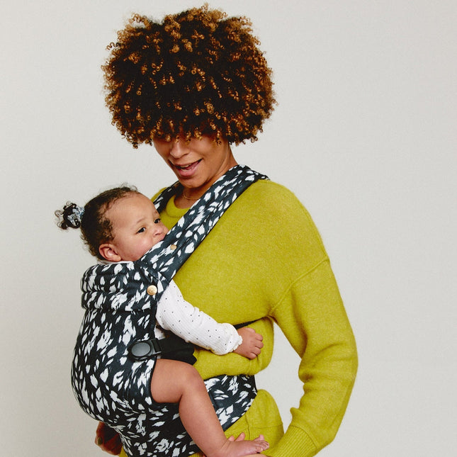 Nomad Air Monochrome Print Baby Carrier - Orca