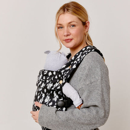 Nomad Air Monochrome Print Baby Carrier - Orca