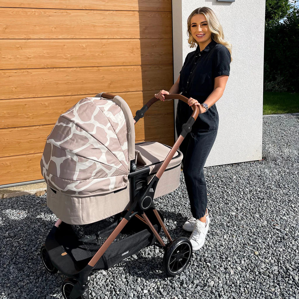 Giraffe iSize Travel System - Dani Dyer
