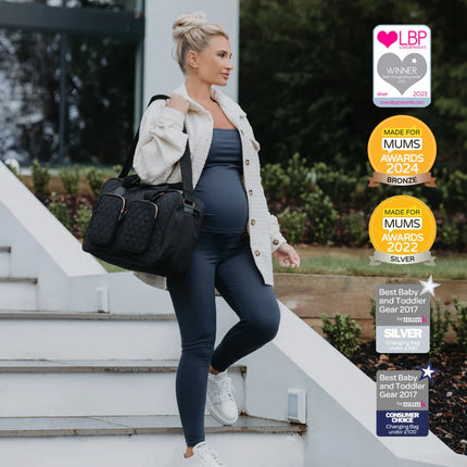 Billier Faiers modelling the black quilted changing bag from my babiie.