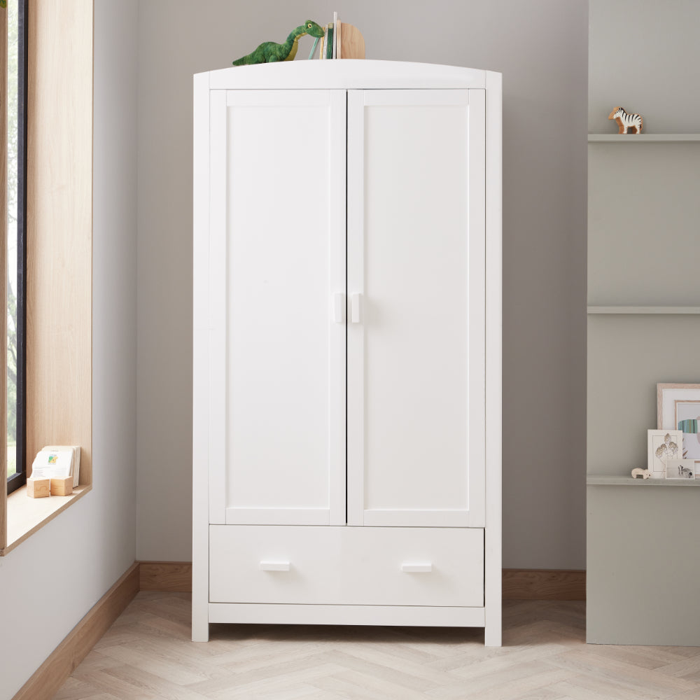 Simple shop white wardrobe